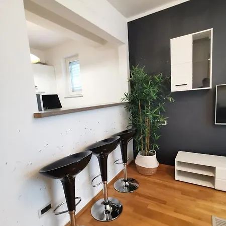 Leun Apartament Kostrena